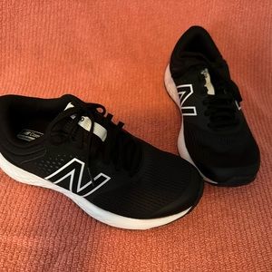 Womens Black Nike Sneakers